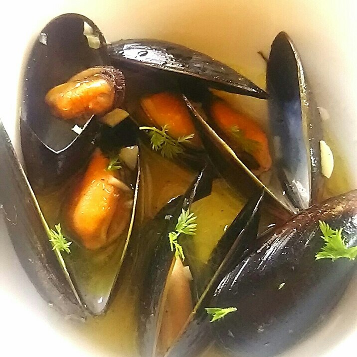 ムール貝の白ワイン蒸し